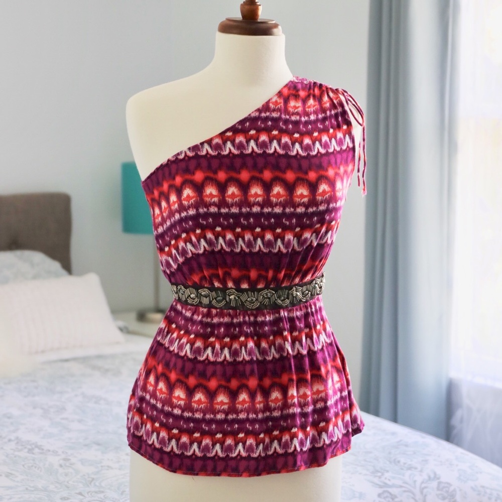 One shoulder blouse